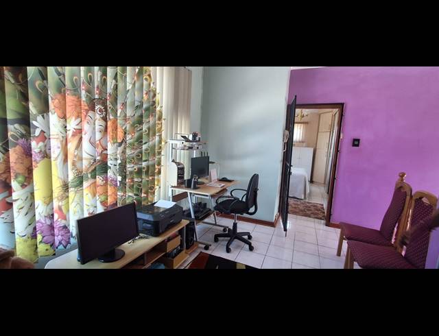 3 BEDROOM FREESTANDING FOR SALE IN GANDHI'S HILL